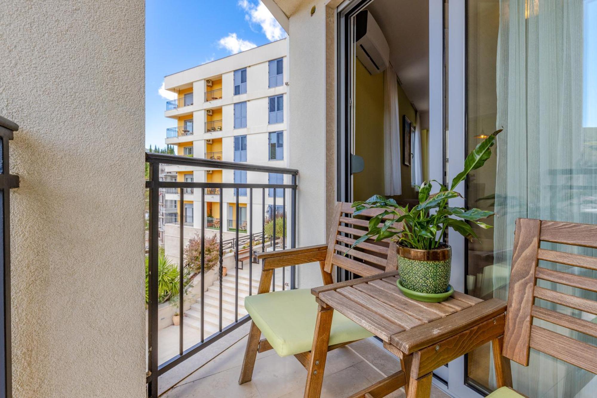 Apart Hotel M S Katunjanin Herceg Novi Bagian luar foto