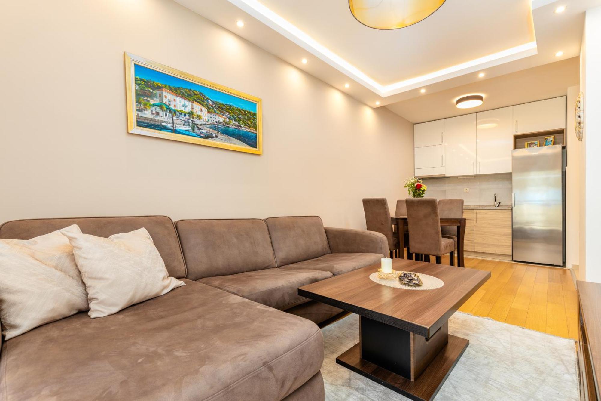 Apart Hotel M S Katunjanin Herceg Novi Bagian luar foto